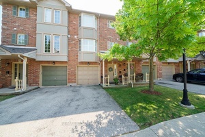 Welcome to this squeaky clean three storey townhome, a perfect find for both first time and seasoned buyers.