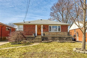 Welcome to 28 Ashland Ave, a great 1 bedroom basement rental in a great location !