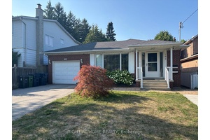 Stunning Renovated 3 Bedroom 1, 500 SQFT Bungalow in Premier Willowdale East.