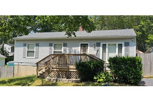 AMAZING Upgraded Renovationed RANCH !