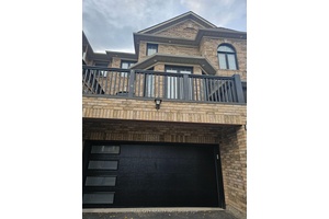 Beautiful and classic well renovated 2 storey Semi, Ideally Situated In One Of Mississauga's Most Desirable Locations amp ; Cul De Sac amp ; Family Child Safe Neighborhood.