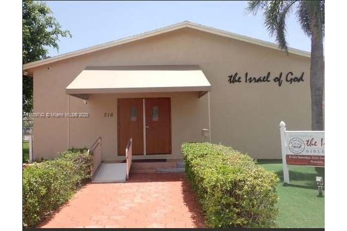 Building 1 church in center