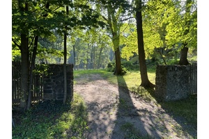 Approved 2. 7 acre building lot in Snedens Landing, located next to one of the Landing's most historic properties, The Big House.