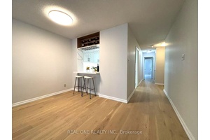 Welcome to 711 Bay St at Bay amp ; College, The Vibrant Heart of Downtown Toronto !