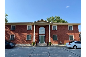 AVAILABLE NOW ! Gorgeous amp ; Move In Ready 2 Bedroom unit !