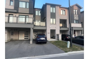 Stunning 3 Storey Freehold Townhouse in Milton's Sought After Walker Neighbourhood !