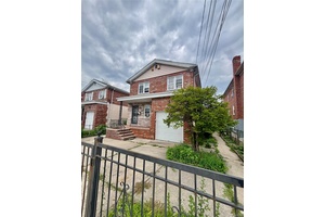 Back on the Market ! Great Income or Live In Opportunity !