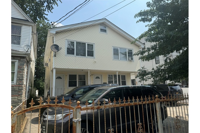 View of front facade