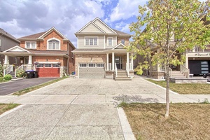 Welcome to this beauty built by Sorbara and located in the Treetops Alliston.