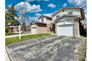 Rarely Offered Beautiful Detached Home in One of Most Desirable Areas !