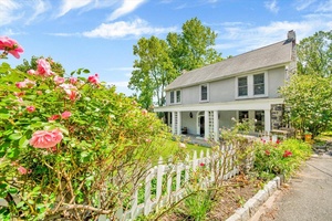 Looking for a tranquil oasis to escape the hustle bustle ?