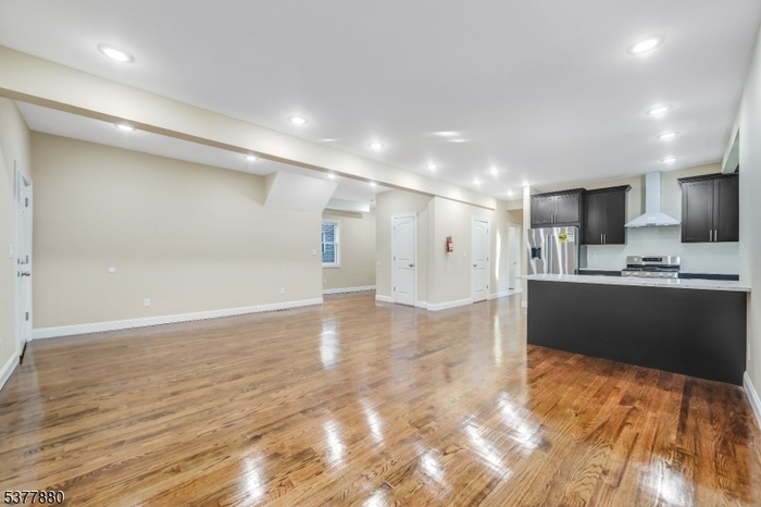 Expansive Living