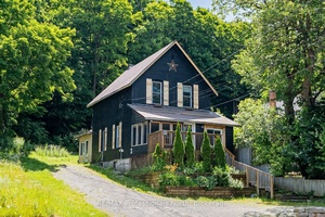 Now Available for Rent In the Heart of HuntsvilleJust steps from downtown and offering stunning views of Hunters Bay, this 3 bedroom home combines style, comfort, and location.
