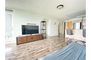 Welcome to this beautifully condo in the heart of Scarborough.