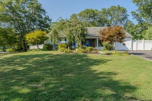 Come See This Beautiful Expanded Ranch home, with a 1 Bedroom 1 Full bathroom legal accessory apartment.