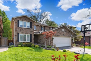 Nestled against Maplewood Park, walking trails and splash pad, this contemporary home offers an updated and stylish living experience.