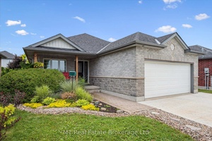 Welcome to 79 Spencer Drive in Elora, a well maintained Wrighthaven built 3 1 bedroom, 2 bathroom bungalow in one of the Elora's most sought after neighbourhoods.