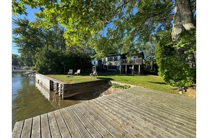 Beautiful 4 season waterfront home on Lake Simcoe.