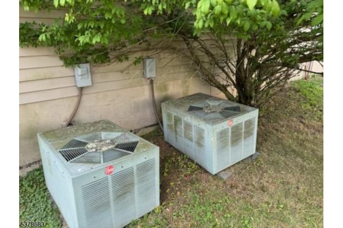 AC