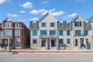 New Stunning End Unit 4 Bed, 3.