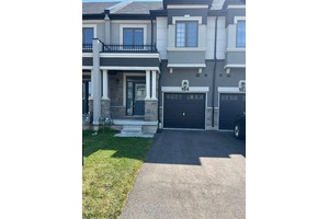 Premium Town Home Available For Lease Situated In Scenic Ridge, Featuring Approx.