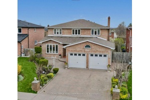 Welcome to a sought after neighborhood in Woodbridge West offering the perfect blend of convenience and comfort.