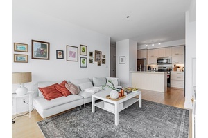 Luxury Boutique Condo. Bright amp ; Beautiful 2 Bedroom, 2 Bathroom Corner Unit with a Panoramic Unobstructed Northeast View.