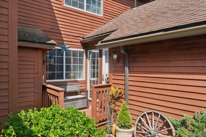 Welcome to Reed Farm ! This bright and spacious 2 bedroom, 2.