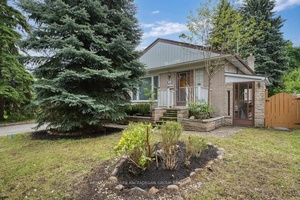 Client Remarksbeautifully Renovated Home In Prime Richmond Hill Location !