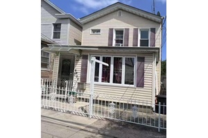 Single family detached colonial on an extra deep lot situated on a very convenient street in Maspeth ; a 4 bedroom home with 3 full baths one on each level, ...