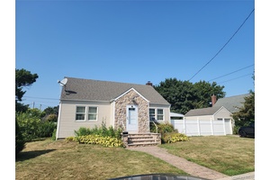 Welcome to this wide line cape Cod style home in the desirable area of Franklin Square.
