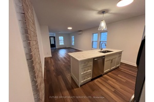 MOVE IN INCENTIVE Landlord offering Rebate on Rent.