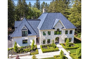 An Iconic Estate on Prestigious Kennedy Street West.