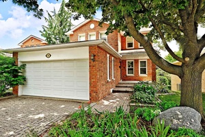 Welcome to 16 Lanewood Drive A Charming 4 Bedroom Detached Home 1976 sq ft in the Hills of St.