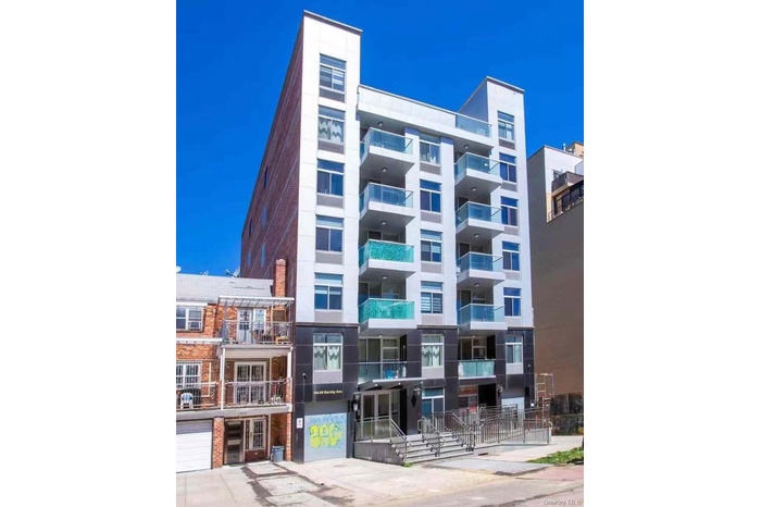 View of apartment building / complex