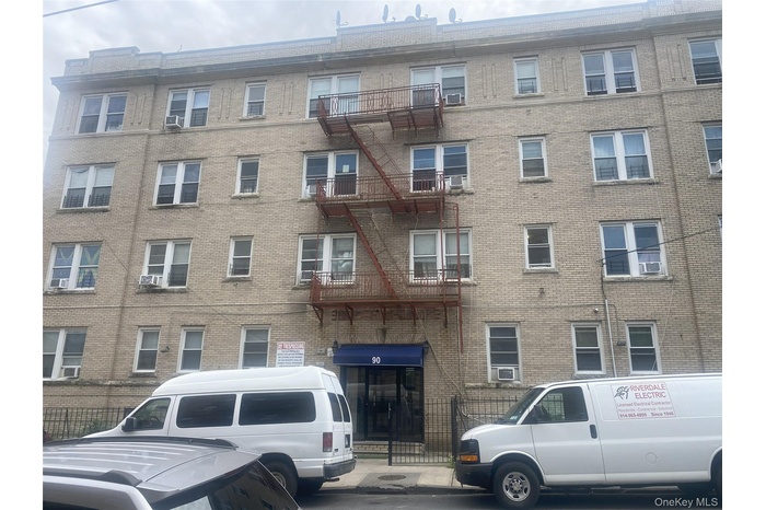 View of apartment building / complex