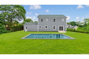 Exquisite New Construction in Hampton Bays !