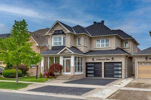 Newly Upgraded Detached Home in Desirable Boxgrove, Markham !
