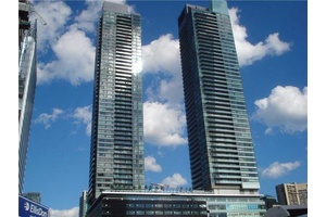 Absolutely immaculate large 1 bedroom plus den with lake view at Maple Leaf Square south tower.
