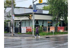 This is your opportunity to own your own bar restaurant in trendy Hintonburg !