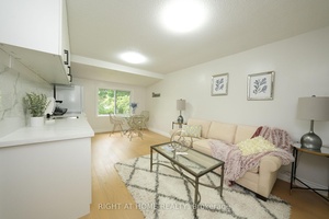 Large Nicely Updated 6 2 Bedroom Family Home In Cliff crest Village Modern Main Kitchen At 1st Floor With 3 Bedroom Apartment And Separate Entrance 2nd Floor With Kitchen And ...