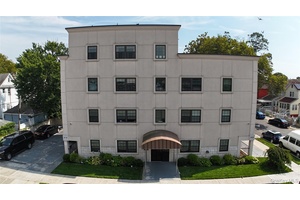 Built in 2020, this modern seven unit free market building offers investors a rare opportunity to acquire a turnkey property in the heart of Queens.
