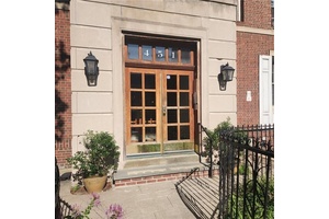 This charming and inviting one bedroom apartment offers the perfect retreat after a long day's work, with a warm ambiance and thoughtful details that make it feel like home from ...