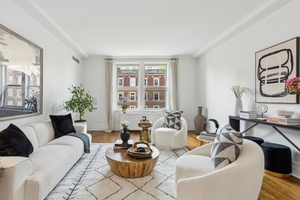 Central Park Views and Pre War Elegance on Museum Mile Luxurious Central Park living awaits in this sun splashed 3 bedroom, 2 bathroom co op with three exposures and direct ...