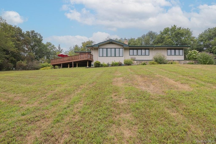 Mid-century/Ranch style home