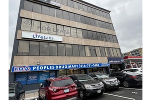 Excellent Location ! This 4 story Medilife Medical Centre is strategically situated at the bustling intersection of Bathurst Street and Lawrence Avenue West.