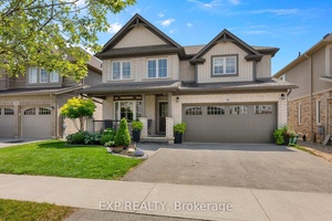 Welcome to 10 Riley Avenue, a modern family retreat set in one of Fonthill's most desirable neighbourhoods.
