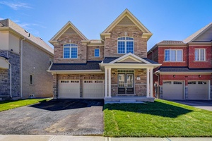 Convenience Location By Leslie St At Queensville !