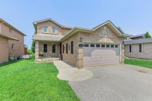 This 3 bed, 2. 5 bath, 2, 067 fin sq ft 2 storey family home is conveniently located for commuters with two car pool lots, HWY 400 and the Allandale ...