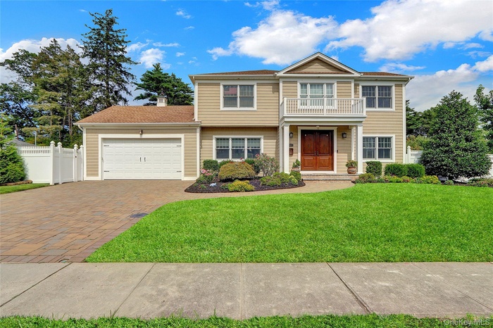 East Birchwood Colonial